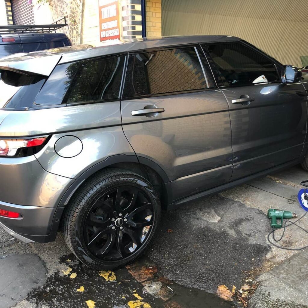 38751320_949453348574334_5399734829874937856_n